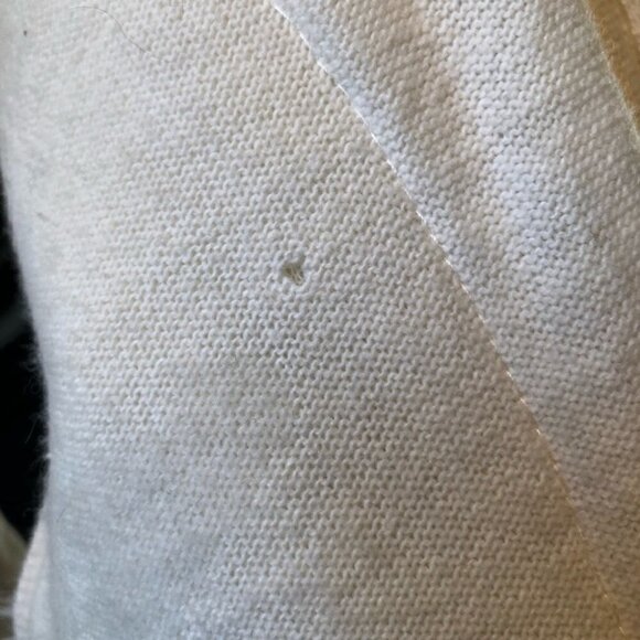 GUESS Women’s Ivory Faux Fur Vest - Picture 8 of 8